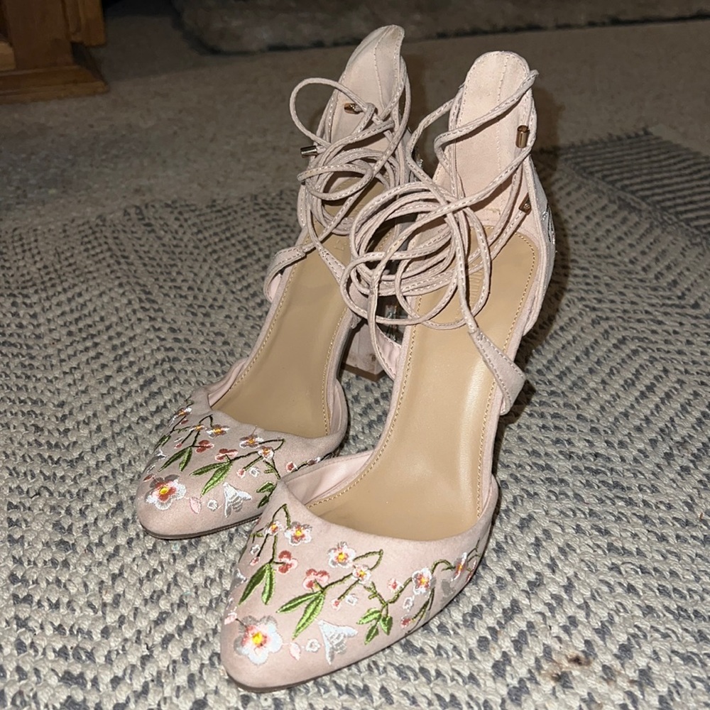 Forever 21 Embroidered Floral Heels